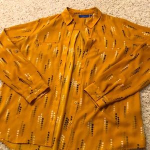 Cute muster yellow blouse